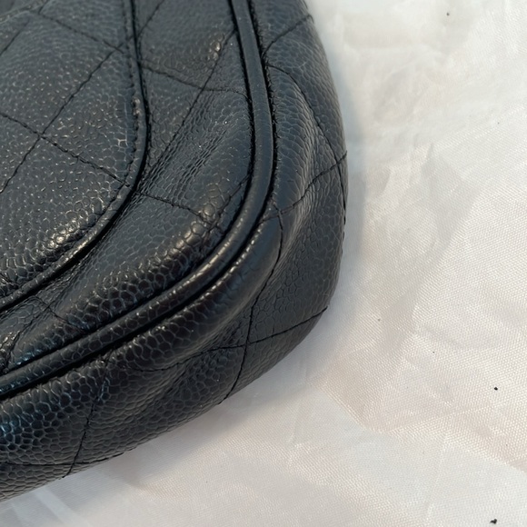 CHANEL Caviar Timeless Pochette - Picture 13 of 16